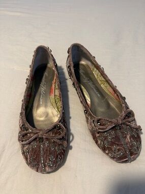Beverly Feldman Mauve Velvet Beaded Ballet Flats Size 7.5